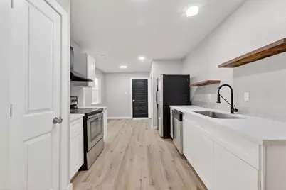 12815 Maxfield Drive, Houston, TX 77082 - Photo 11