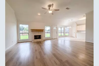 66 Tangerine Court, Lake Jackson, TX 77566 - Photo 3