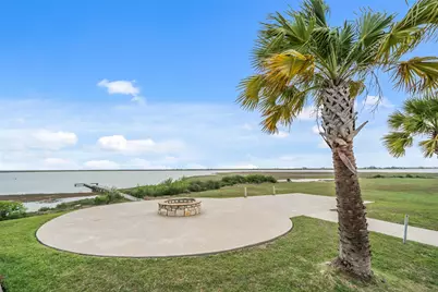 3204 Camp Hulen Drive, Palacios, TX 77465 - Photo 11