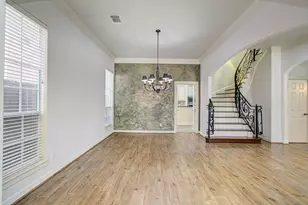13514 Broadmeadow Ln, Houston, TX 77077 - Photo 9