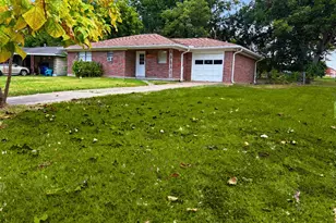 1004 Oak Dr, Huntsville, TX 77320 - Photo 3