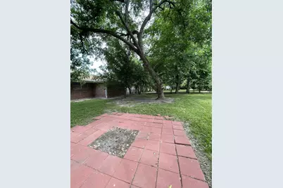 1004 Oak Drive, Huntsville, TX 77320 - Photo 31