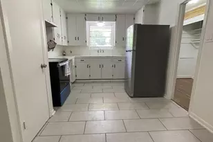 1004 Oak Dr, Huntsville, TX 77320 - Photo 9