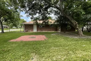 1004 Oak Dr, Huntsville, TX 77320 - Photo 33