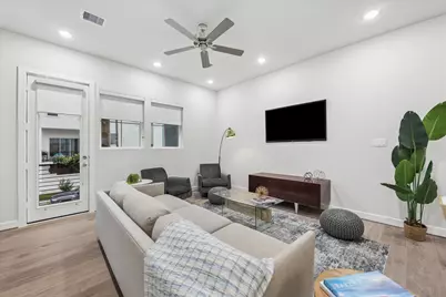 6332 Paddington Bend Drive, Houston, TX 77008 - Photo 15
