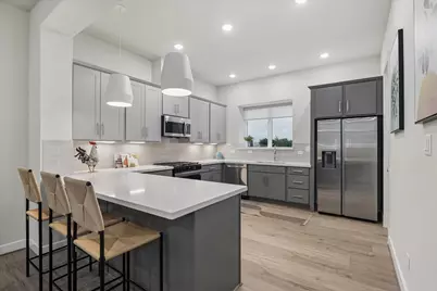 6332 Paddington Bend Drive, Houston, TX 77008 - Photo 7