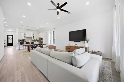 1301 Knollbridge Point Lane, Pinehurst, TX 77362 - Photo 13