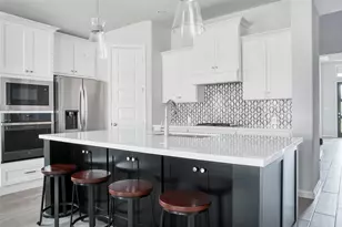 30142 Gold Finch Pl, Fulshear, TX 77441 - Photo 11