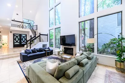 110 Sugarberry Circle, Houston, TX 77024 - Photo 3