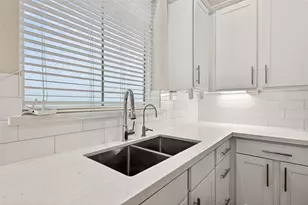 1708 Northwood St, Houston, TX 77009 - Photo 11
