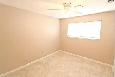 2835 Cottonstock Dr, Sugar Land, TX 77479 - Photo 11