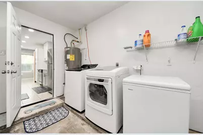 10203 Hollow Canyon Drive, Sugar Land, TX 77498 - Photo 17