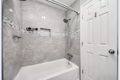 10203 Hollow Canyon Drive, Sugar Land, TX 77498 - Photo 25