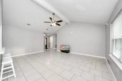 10203 Hollow Canyon Drive, Sugar Land, TX 77498 - Photo 5