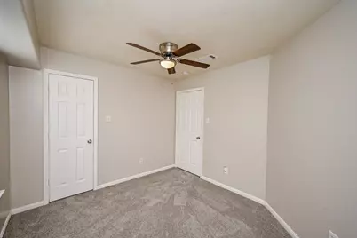 6127 Yorkglen Manor Lane, Houston, TX 77084 - Photo 15