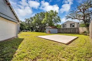 1300 7th St, Rosenberg, TX 77471 - Photo 35
