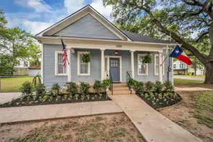 1300 7th St, Rosenberg, TX 77471 - Photo 1