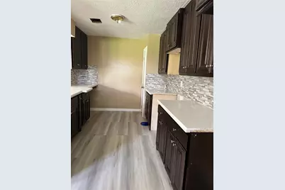 8006 White Swan Drive, Humble, TX 77396 - Photo 5