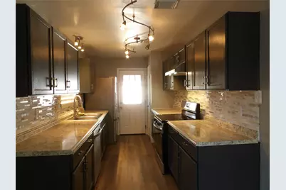 4705 37th Street, Dickinson, TX 77539 - Photo 5