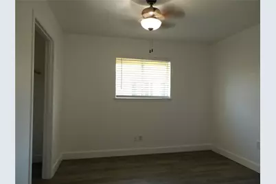 4705 37th Street, Dickinson, TX 77539 - Photo 11