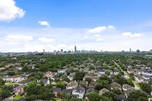 4408 Darsey St, Bellaire, TX 77401 - Photo 47