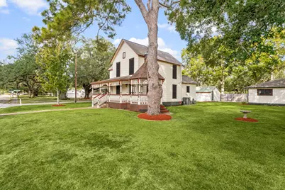 816 W Adoue Street, Alvin, TX 77511 - Photo 29