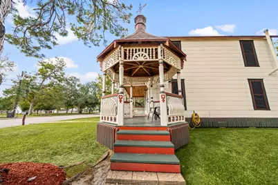 816 W Adoue Street, Alvin, TX 77511 - Photo 5