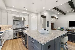 19412 Los Alamitos Ln, Spicewood, TX 78669 - Photo 31