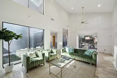 8800 Woodway Drive #15, Houston, TX 77063 - Photo 3