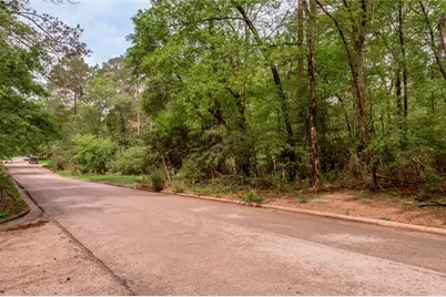 277 Broadmoor Drive, Huntsville, TX 77340 - Photo 1