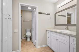 161 Litchfield Ln, Houston, TX 77024 - Photo 21