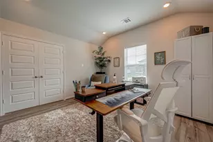 2114 Cherryvale Dr, Tomball, TX 77375 - Photo 3