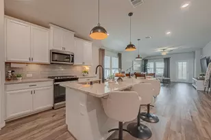 2114 Cherryvale Dr, Tomball, TX 77375 - Photo 7