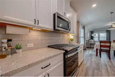 2114 Cherryvale Drive, Tomball, TX 77375 - Photo 9