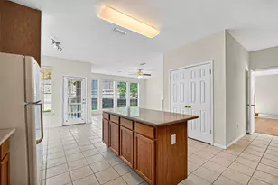 2411 Charter Oaks Ct, Pearland, TX 77584 - Photo 11