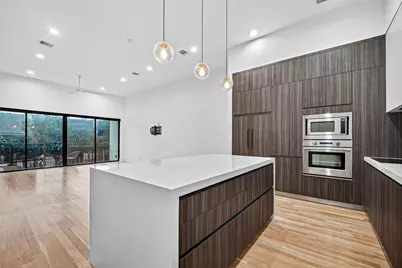 807 Memorial Heights Drive, Houston, TX 77007 - Photo 9