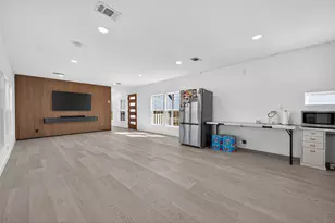 805 Williams Rd, East Bernard, TX 77435 - Photo 9