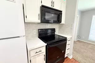 2626 Holly Hall St, Houston, TX 77054 - Photo 7