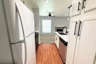 2626 Holly Hall St, Houston, TX 77054 - Photo 21
