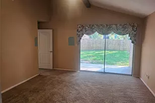 74 Oak Grove Ln, Conroe, TX 77304 - Photo 9