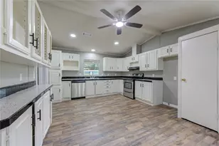 30226 Davis St, Magnolia, TX 77355 - Photo 3