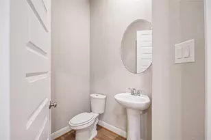 10408 Quiet Courtyard Rd, Houston, TX 77043 - Photo 13