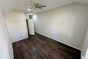 9530 Flying Eagle Ct, Houston, TX 77083 - Photo 15