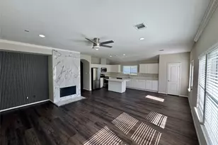 9530 Flying Eagle Ct, Houston, TX 77083 - Photo 19