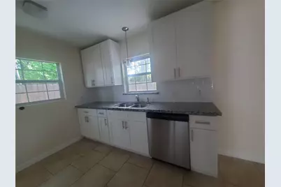 2914 Staples Street, Houston, TX 77026 - Photo 5