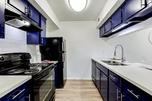 1100 Graham Dr, Tomball, TX 77375 - Photo 5