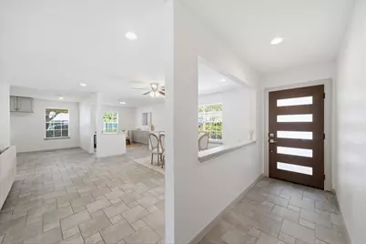 10423 Alcott Drive, Houston, TX 77043 - Photo 5
