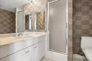 1111 Caroline St, Houston, TX 77010 - Photo 5