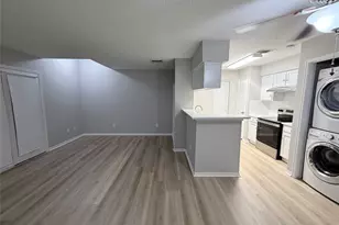 1515 Sandy Springs Rd, Houston, TX 77042 - Photo 3