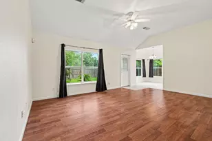 135 Kellyn Oaks Dr, Conroe, TX 77306 - Photo 9
